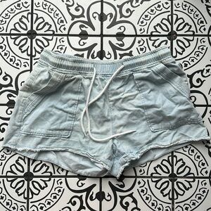Pink Lily Light Wash Draw String Shorts Women’s Large